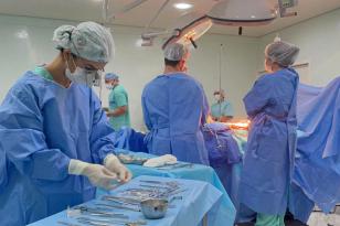 Com mutirão emergencial, Hospital Universitário do Oeste faz 100 cirurgias em uma semana