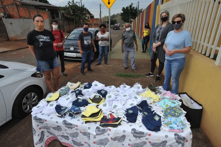 Máscaras produzidas por costureiras voluntárias serão distribuídas a famílias em situação de vulnerabilidade social