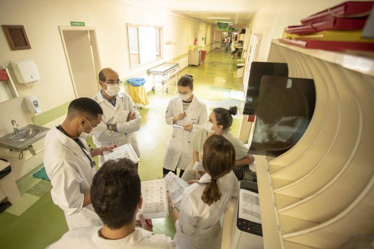 Aos 52 anos, Universidade Estadual de Maringá já formou mais de 77 mil profissionais