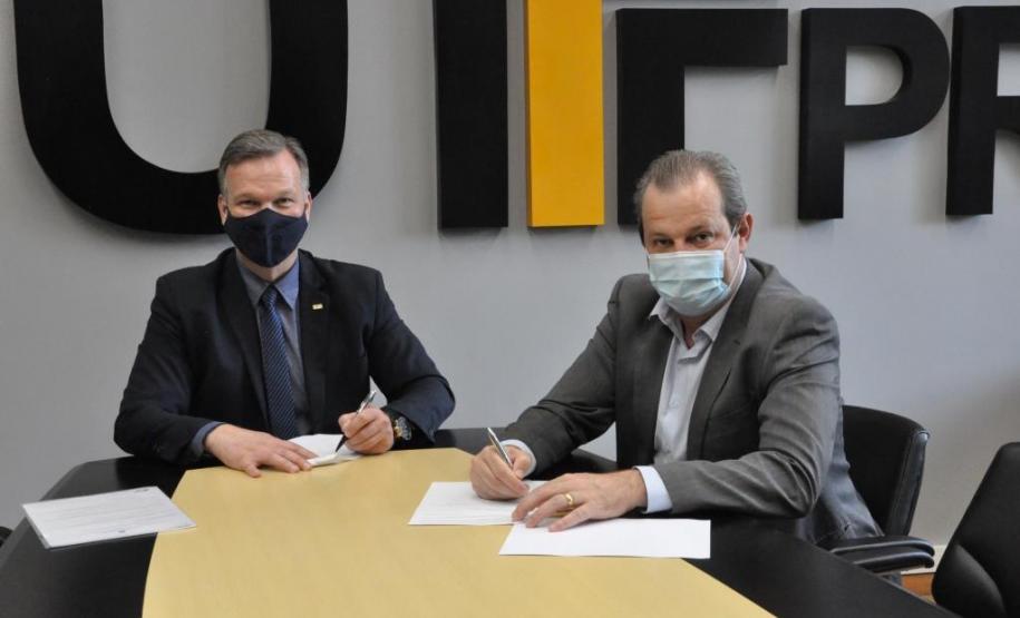 Estado e UTFPR firmam parceria para fortalecer o ecossistema de inovação