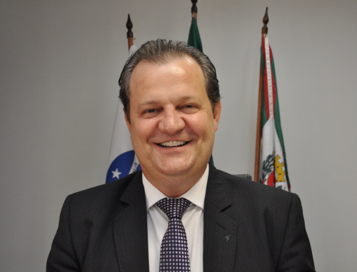 Superintendente Aldo Nelson Bona