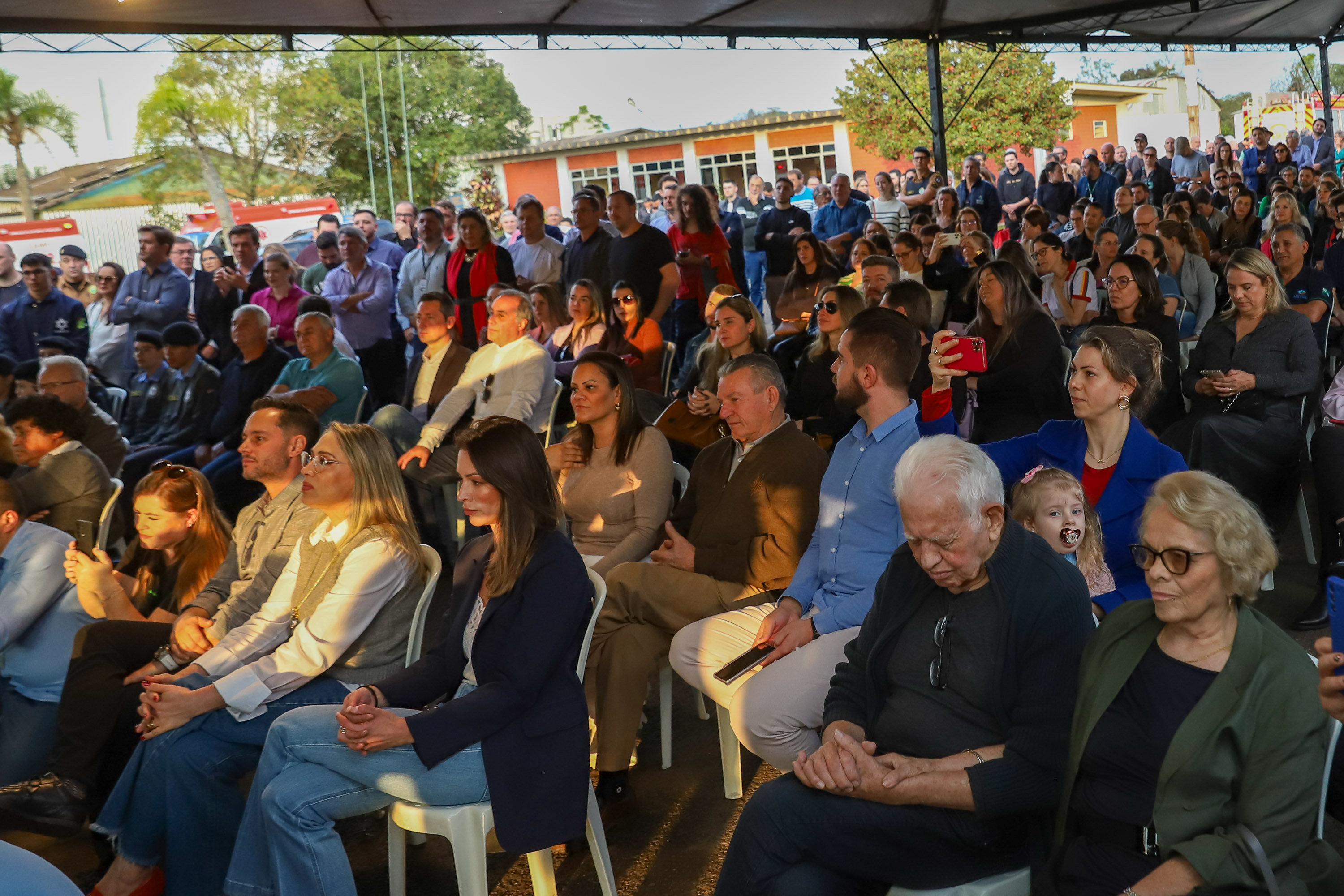 Governador confirma proposta e incorporação do Uniuv pela Unespar avança