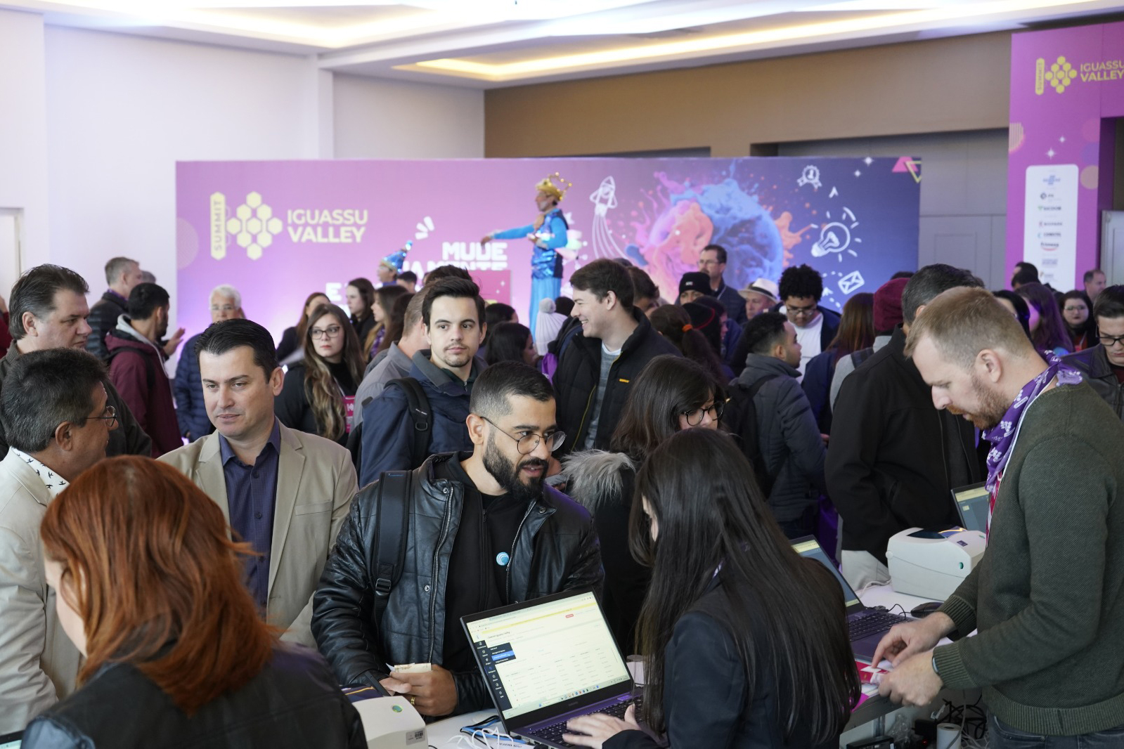 Estado apresenta iniciativas de fomento à inovação no Summit Iguassu Valley