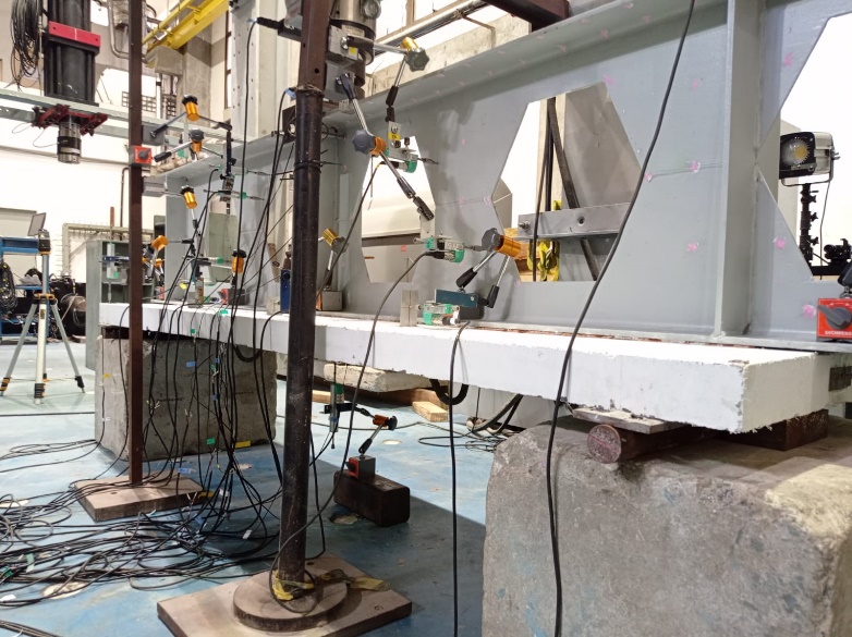 Pesquisa da UEM aponta viabilidade do aço reforçado por nióbio na construção civil