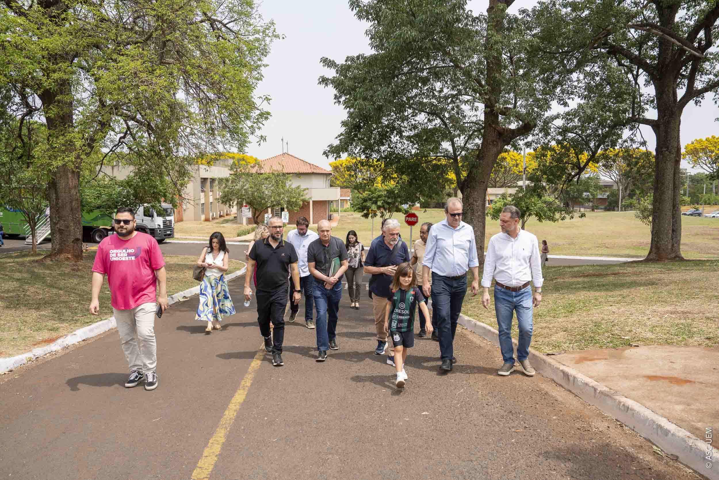 Pavilhão científico reúne milhares de visitantes e abre Paraná Faz Ciência na UEM