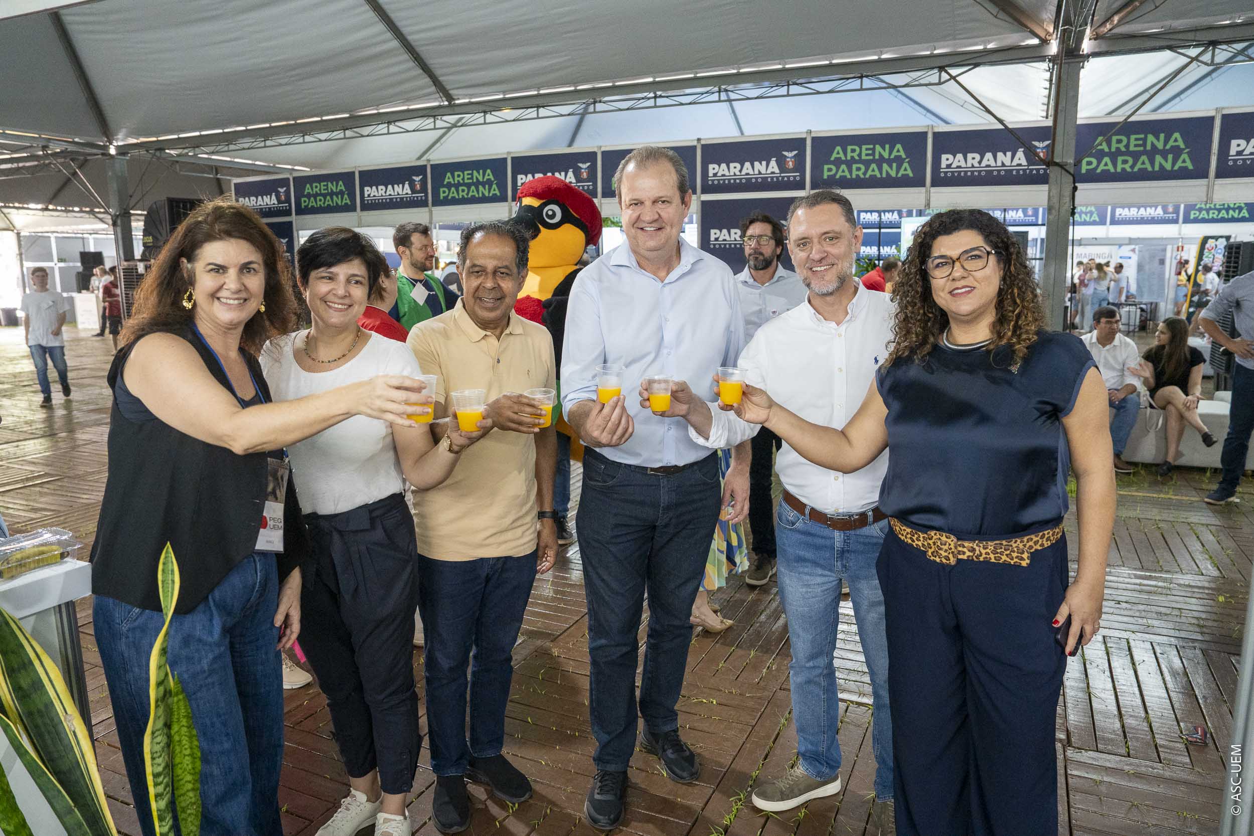 Pavilhão científico reúne milhares de visitantes e abre Paraná Faz Ciência na UEM