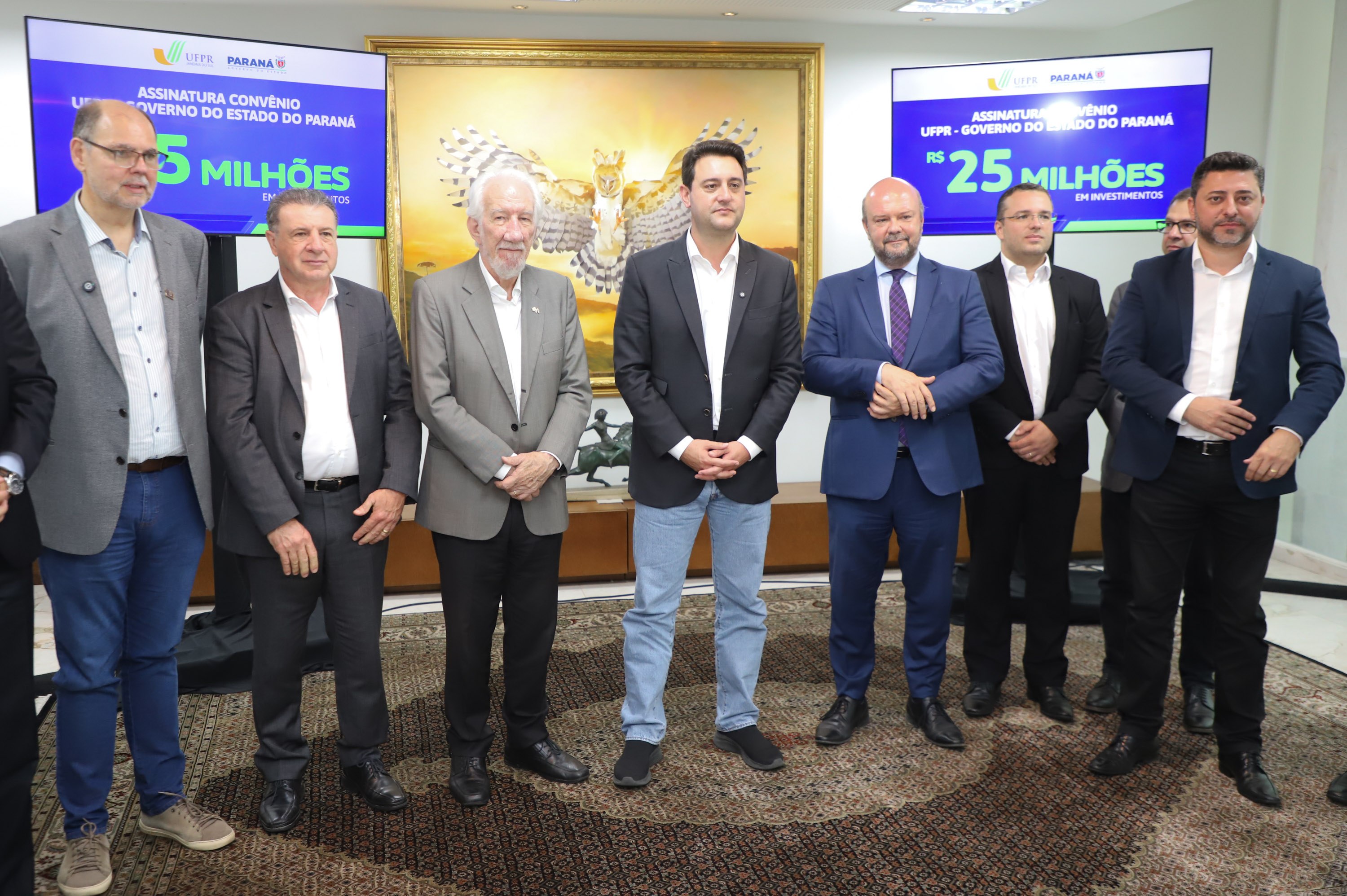 O governador Carlos Massa Ratinho Junior assinou nesta segunda-feira (02) o convênio entre o Governo do Estado e a Universidade Federal do Paraná (UFPR) para construção da sede própria da instituição em Jandaia do Sul, no Vale do Ivaí.