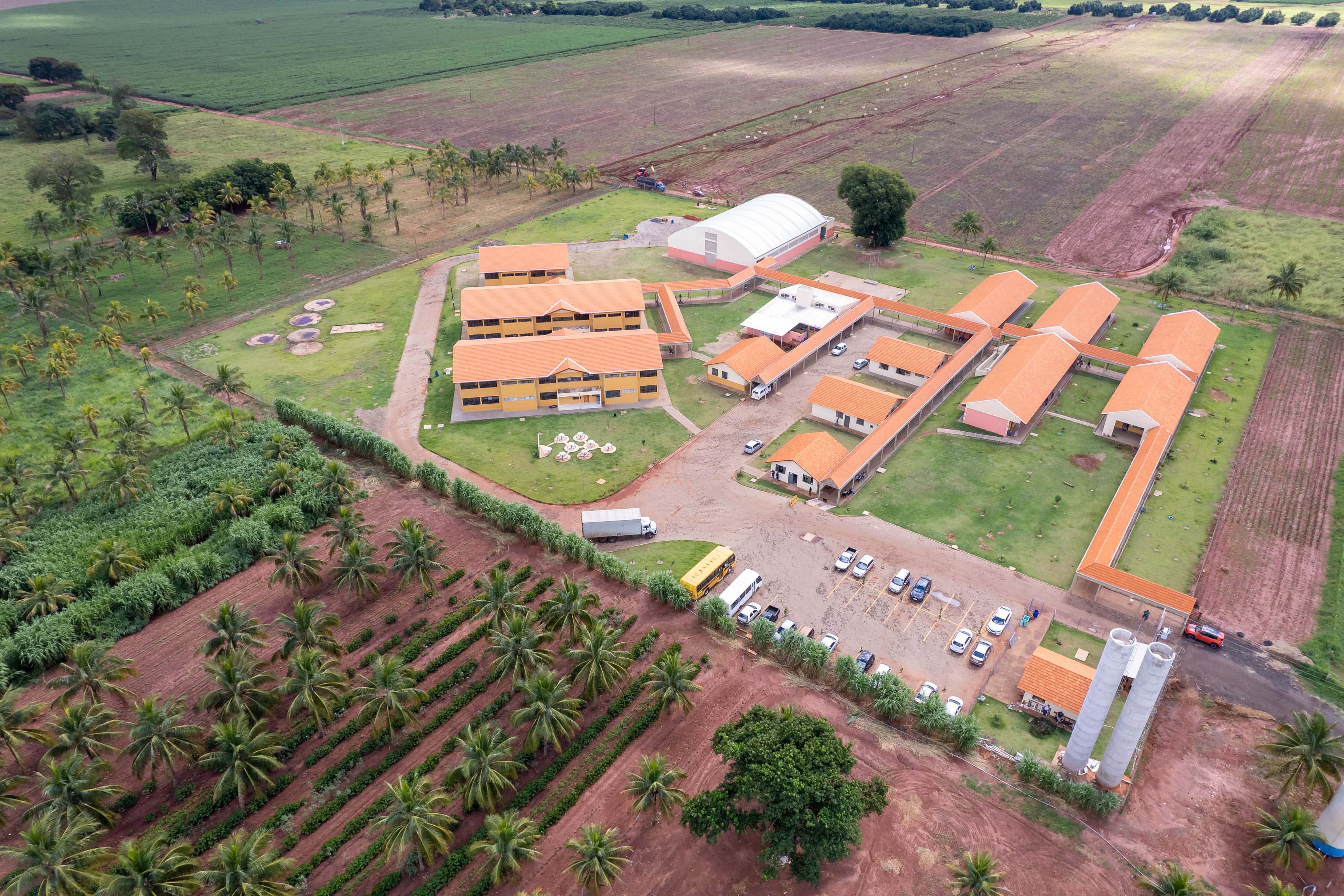Perto de rio e áreas rurais, câmpus do Noroeste da UEM comemora 35 anos de pesquisas