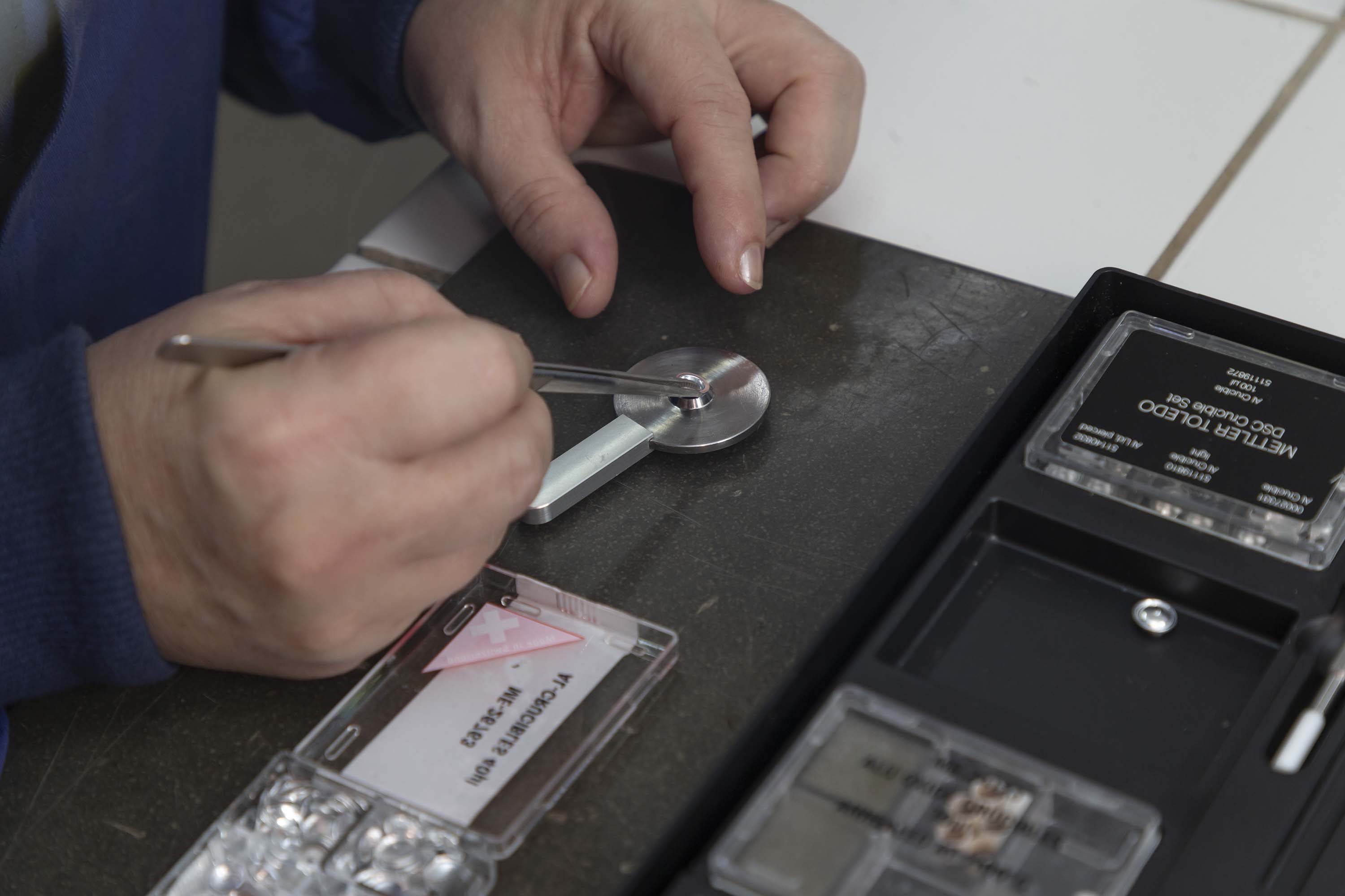 Tecpar protege saúde do consumidor com análise de embalagens de medicamentos