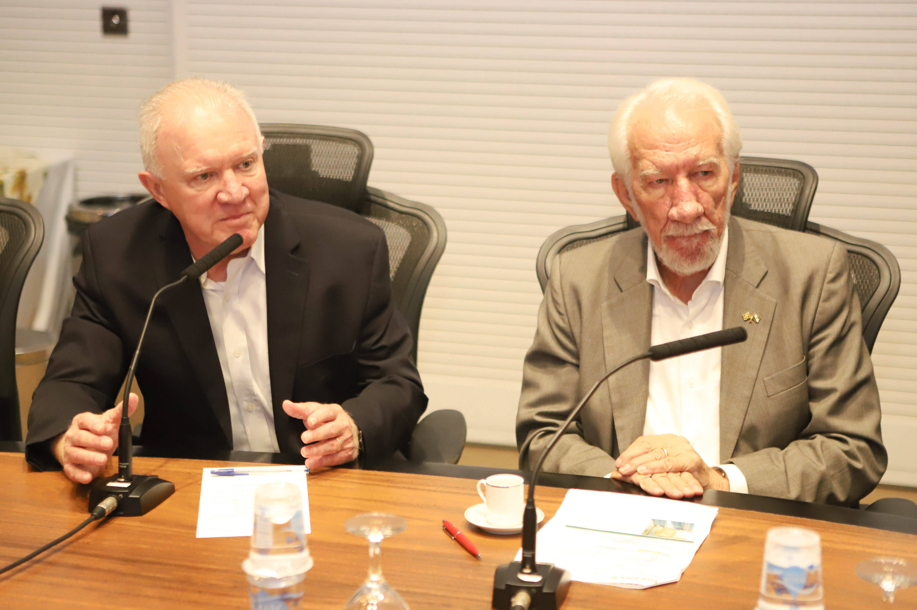 Estado concederá 100 bolsas de R$ 5 mil para doutores inovarem em empresas paranaenses