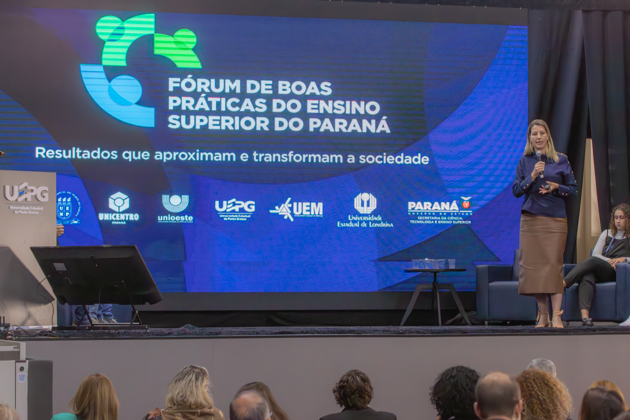 Universidades Estaduais do Paraná alinham políticas públicas com foco em resultados e boas práticas