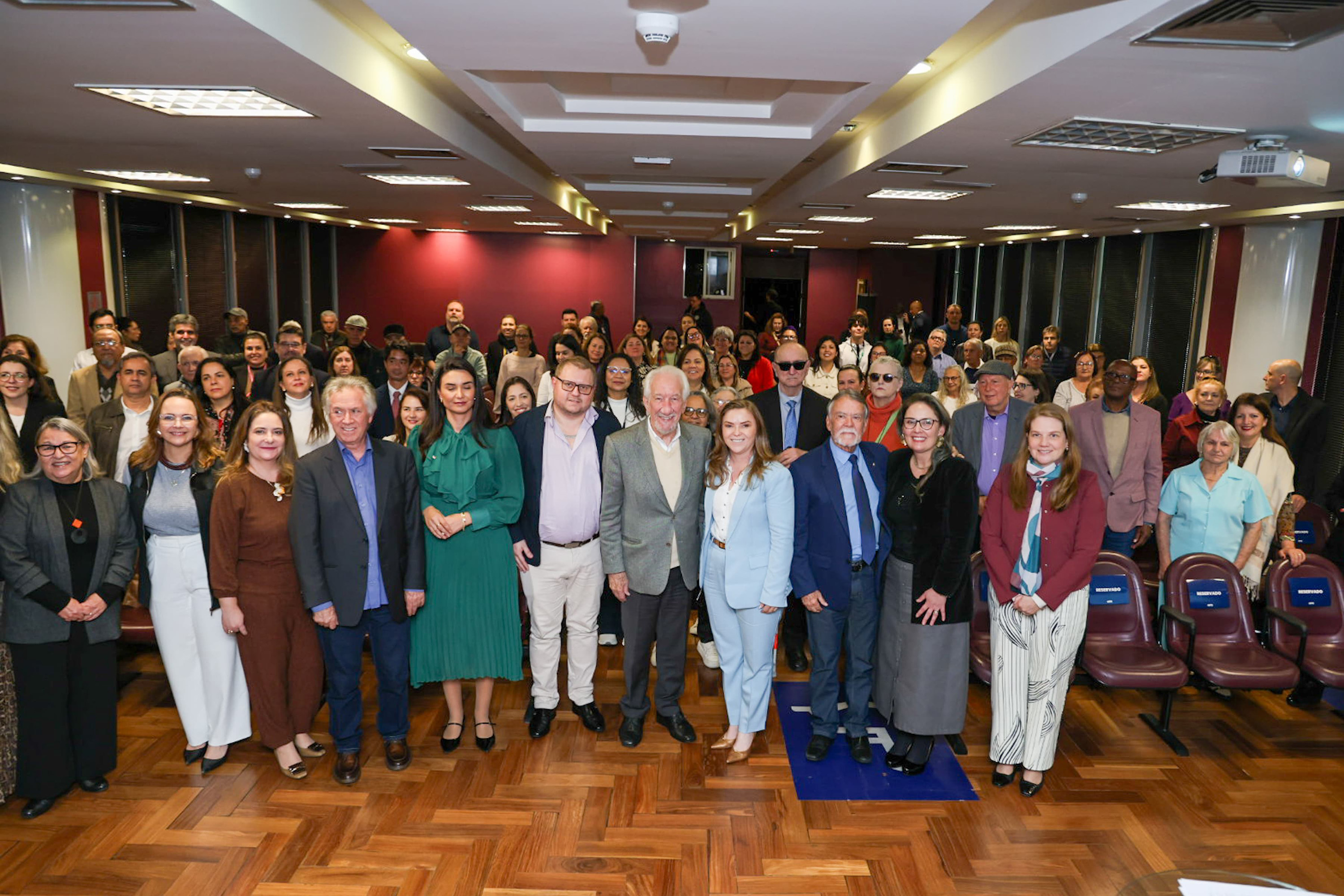 Nova gestão do Conselho Estadual dos Direitos da Pessoa Idosa toma posse