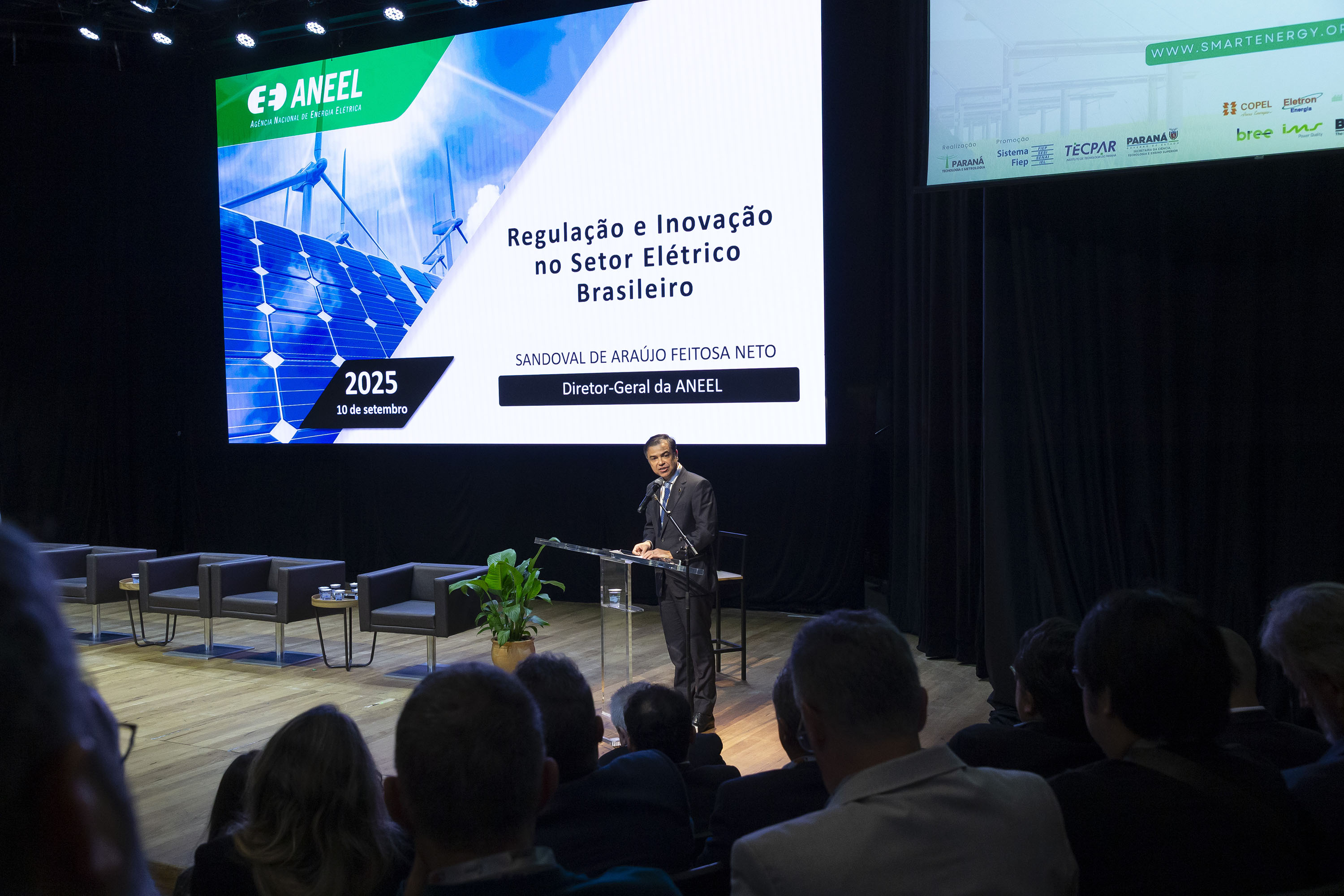Paraná recebe conferência sobre desafios do setor energético e cenários do mercado