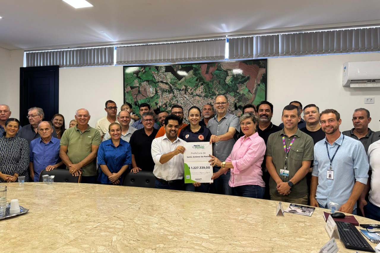 Jacarezinho, Ribeirão Claro e Santo Antônio da Platina recebem R$ 3,7 milhões para inovação
