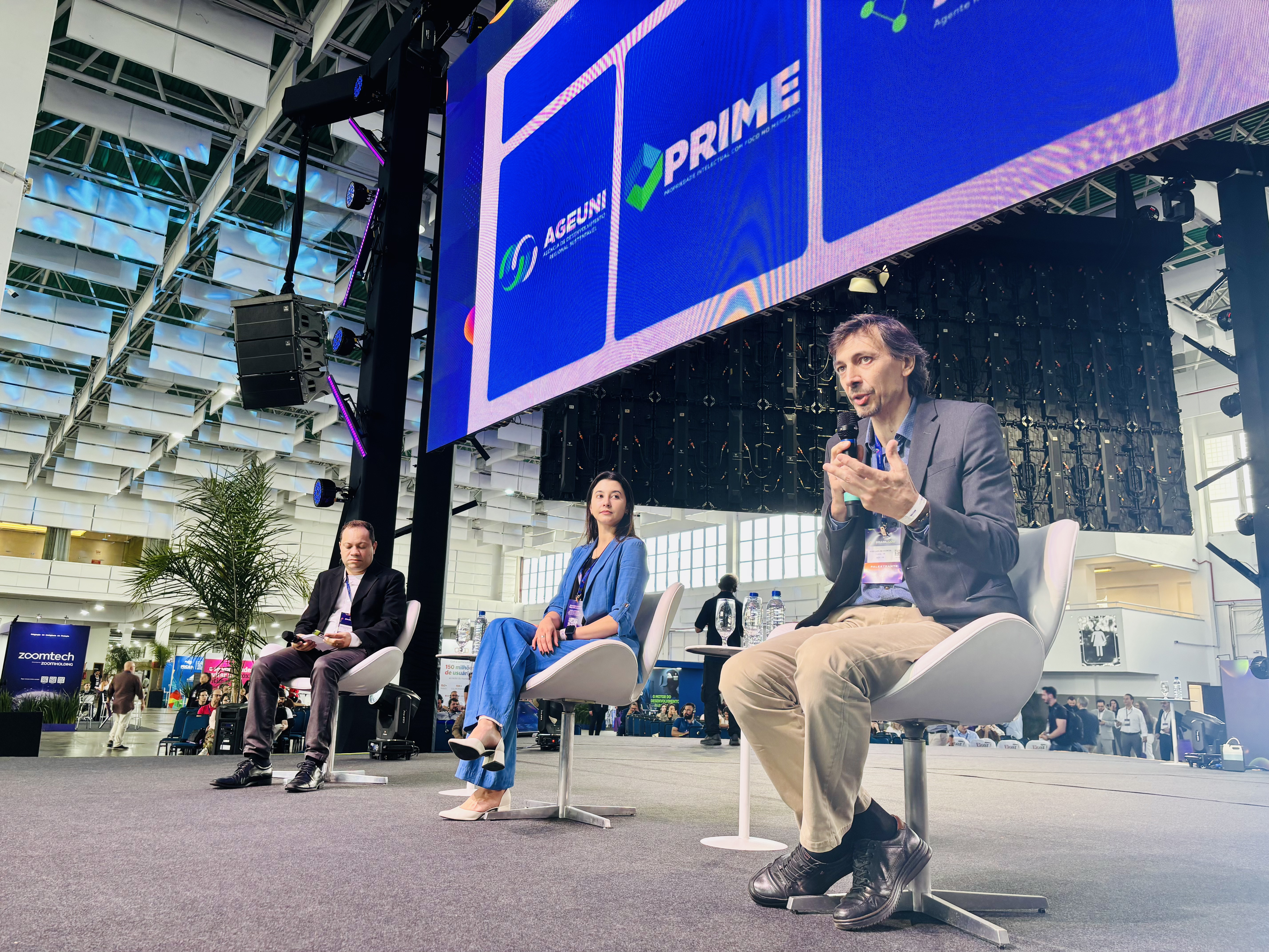 Paraná apresenta aspectos de sandbox e transparência no BrasilGov Summit 2026