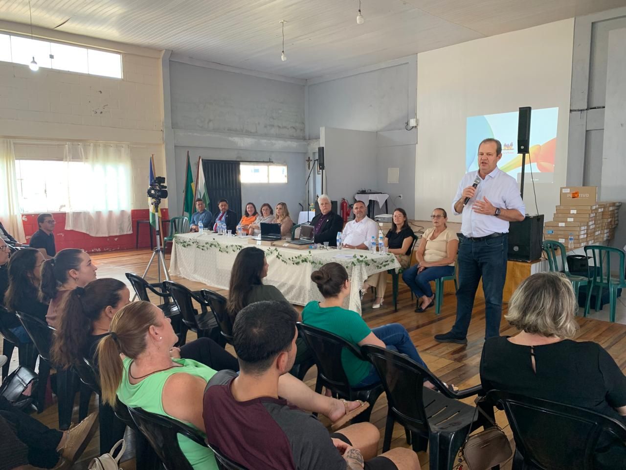 Paraná reforça formação de professores de Cantagalo com cursos de educação digital