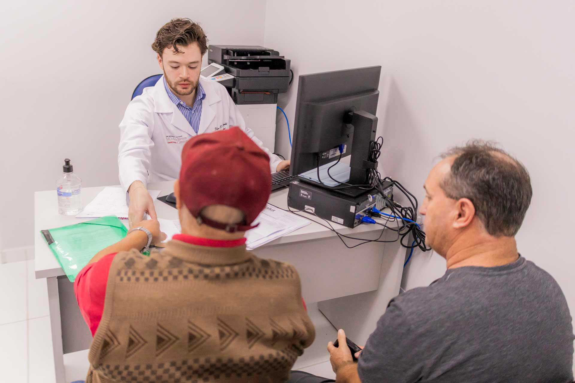 Com 8 mil atendimentos, AME Universitário da UEPG amplia acesso a especialidades nos Campos Gerais