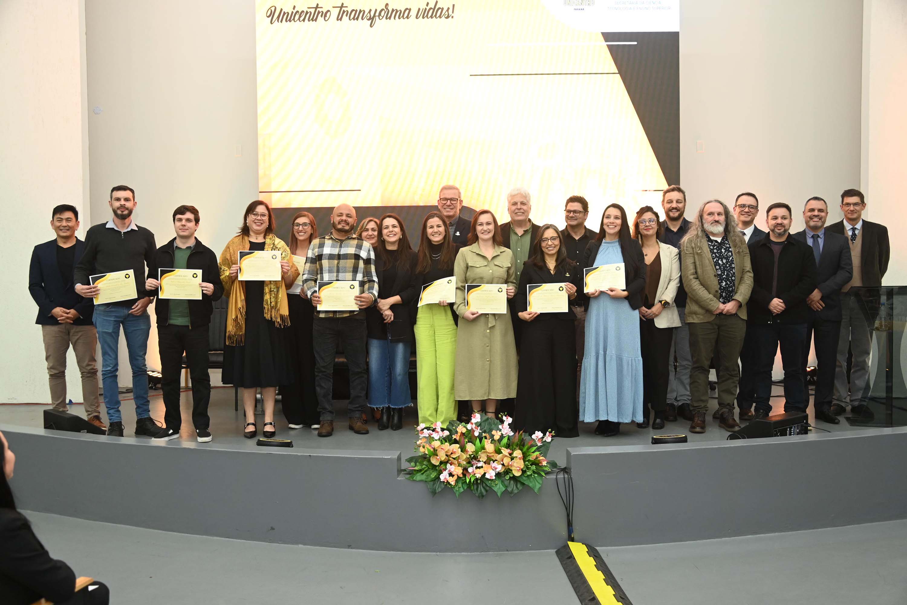 Unicentro recepciona 35 novos professores efetivos em cerimônias nos câmpus de Guarapuava e Irati