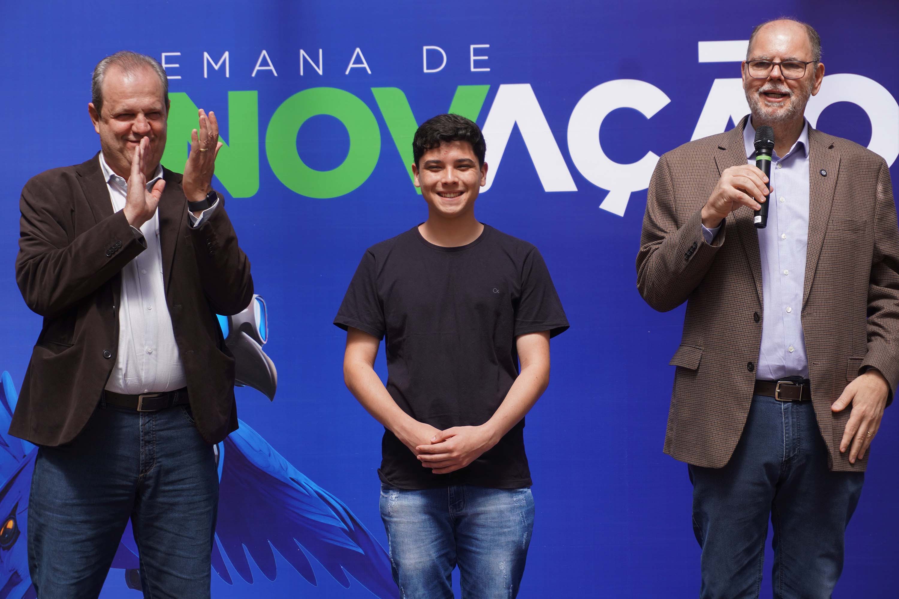 Da zona rural à inovação: programas para jovens do Paraná transformam vida de estudante
