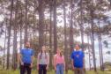 Grupo que reúne professores da UEPG descobre registro rupestre inédito de araucárias no Paraná