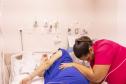 Maio Furta-Cor: trabalho de doulas melhora atendimento às mães no Humai-UEPG