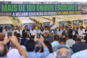 Em parceria com deputados, Governo começa entrega de 209 ônibus para a educação