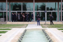 Ratinho Junior visita cooperativa e Centro de Inovação na Argentina