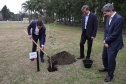 Ratinho Junior visita cooperativa e Centro de Inovação na Argentina