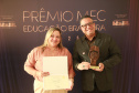 Professor de Artes Cênicas da UEM conquista o Prêmio Jabuti Acadêmico