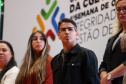 Vencedores do 3º Concurso de Redação da CGE recebem prêmios