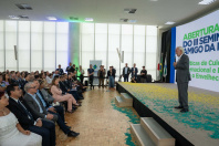 Paraná lança Cadastro do Cuidador e reforça cooperação em políticas para pessoa idosa