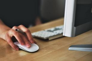 Cursos de especialização EaD da Unicentro registram 2.400 inscritos em 13 polos