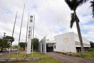 fachada da AINTEC da UEL