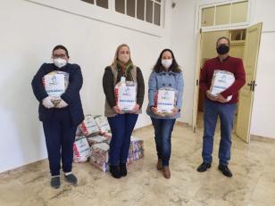 Pró-reitorias entregam cestas básicas durante a pandemia