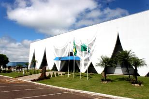 Unioeste lança edital para bolsista de curso de especialização em Economia Rural