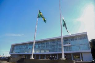 Governo decreta luto oficial em razão das mais de 30 mil vítimas da Covid-19 no Paraná