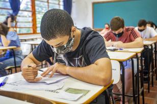 Vestibular da UEM será em 20 de fevereiro e PAS em 27 de março