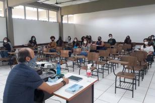 UEL inicia aulas presenciais para mais 1.443 alunos de cinco cursos de graduação