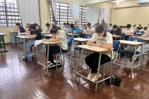 Universidades estaduais do Paraná ofertam 9,5 mil vagas para 2027