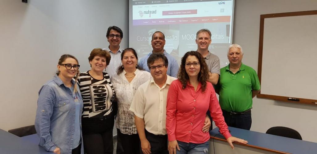 equipe da Agência de informação da UEPG reunida