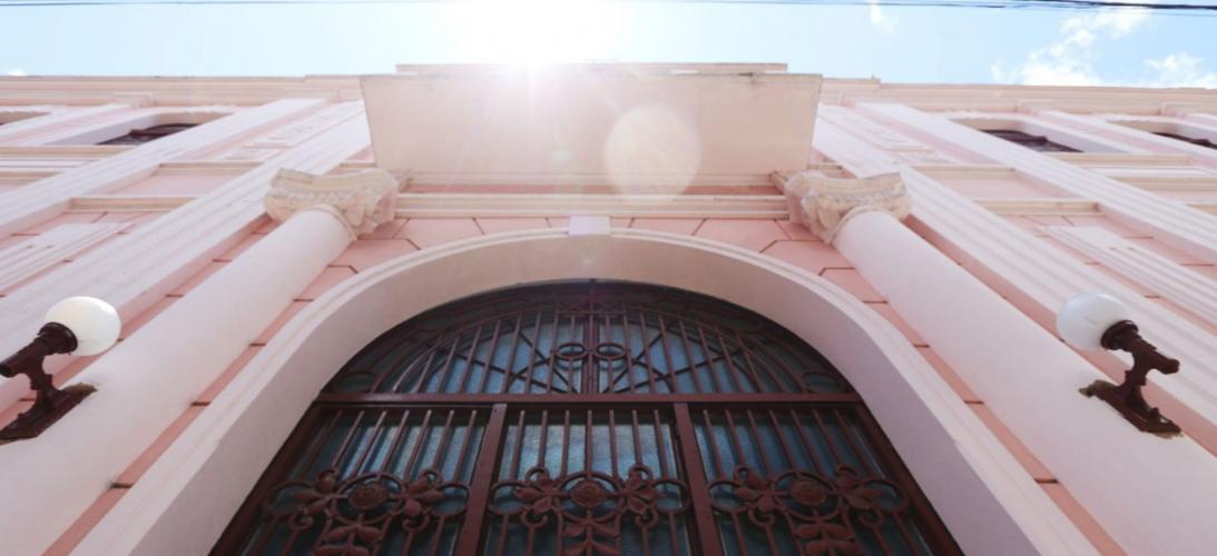 fachada do museu campos gerais