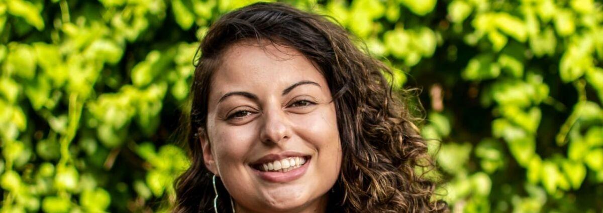 Camila Nascimento Giongo, estudante de doutorado da Unicentro desenvolveu um sabonete formulado com matérias-primas de baixo potencial alergênico e mais suscetíveis à biodegração