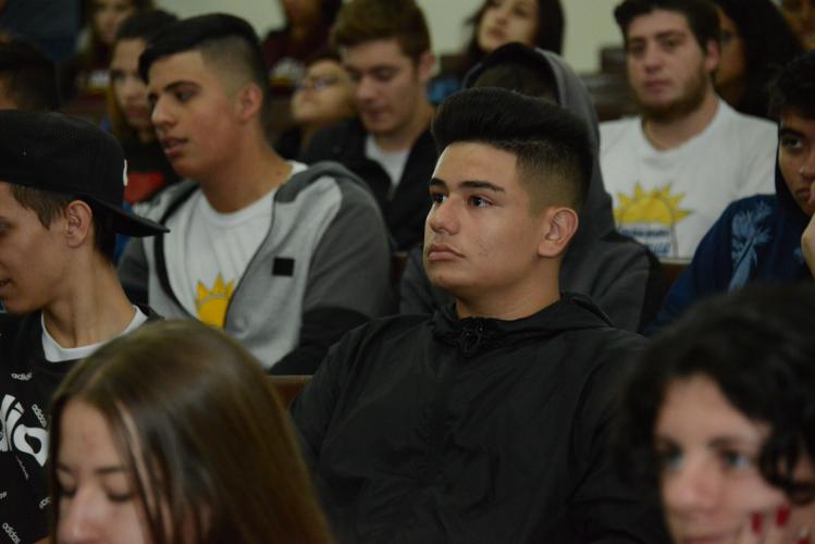 Projeto de extensão “Nós Propomos”, desenvolvido na Unicentro, reúne 180 estudantes do Ensino Médio de seis escolas estaduais de Guarapuava, no centro-sul paranaense