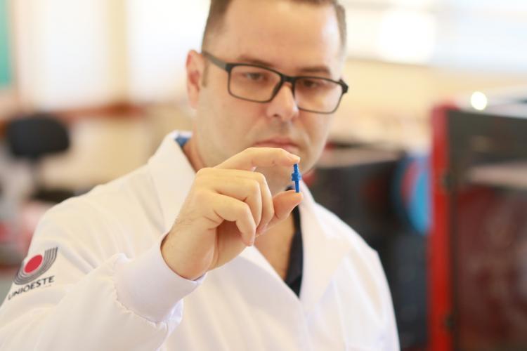 Unioeste contra o Coronavírus: Profissionais fazem força tarefa para consertar equipamentos hospitalares