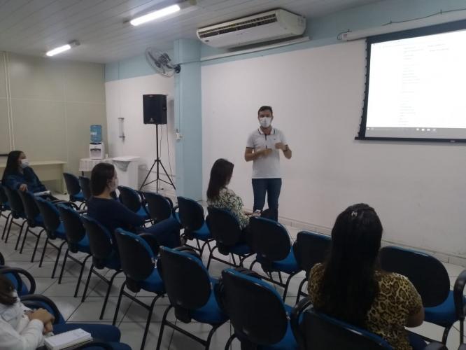 Eles são profissionais atuantes na área da saúde