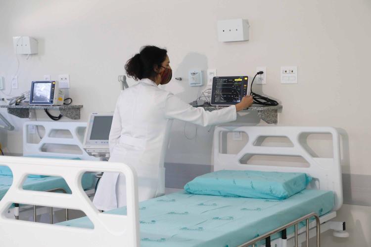 HU de Londrina amplia estrutura de leitos para atendimento regional