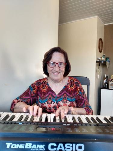 Universidades estaduais estimulam a formação continuada de idosos