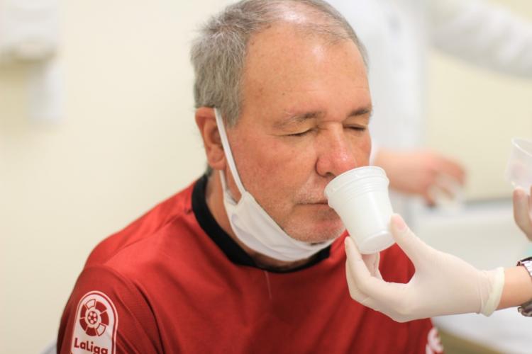 pacientes recuperados da Covid-19 realizam teste sensorial no Huop