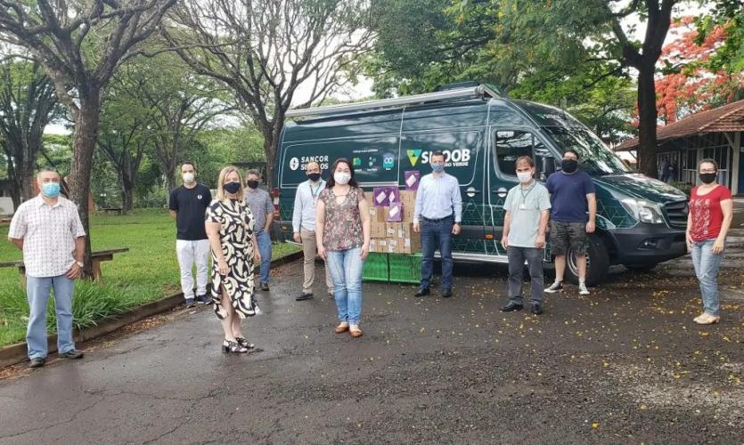 Doação de 300 tablets reforça inclusão digital junto aos estudantes