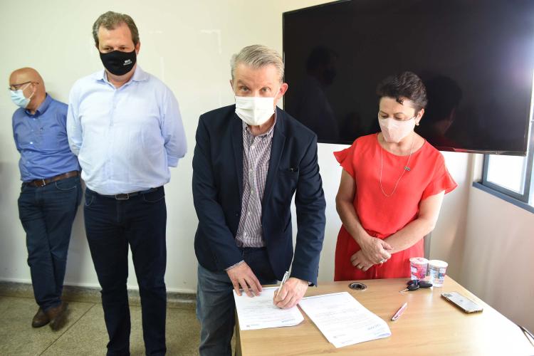 UENP e Tecpar vão fortalecer pesquisa e o desenvolvimento